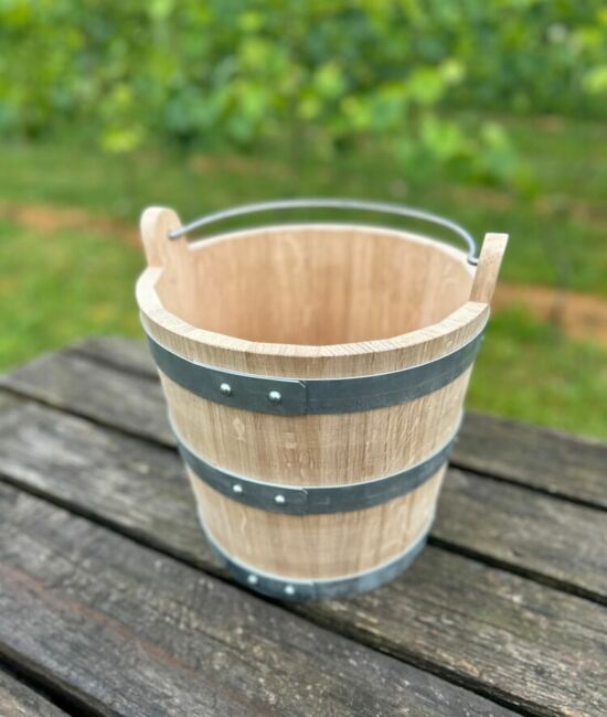 Seau en chêne français avec anse acier – fabrication artisanale