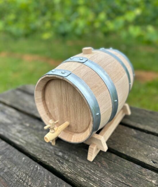 Petit fût en chêne français cerclage galva – tonnellerie d’art